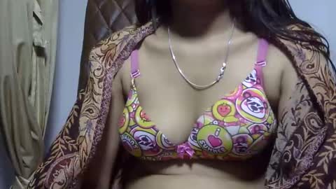 ishika_ishu online show from February 1, 2026, 7:23 pm