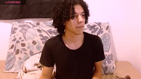 Isidro online show from February 19, 2026, 4:41 am