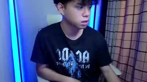 Snapshot of islandboy_ethan chatting on April 7, 2026, 8:15 am Nathaniel online show from April 7, 2026, 8:15 am