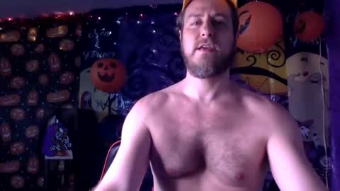 Snapshot of islanddudehawaii chatting on November 5, 2025, 11:27 pm IslandDudeHawaii online show from November 5, 2025, 11:27 pm