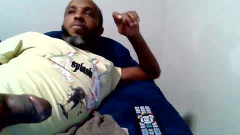 Snapshot of islandmaker chatting on September 11, 2025, 7:47 pm islandmaker online show from September 11, 2025, 7:47 pm