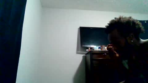 Snapshot of islandmaker chatting on October 5, 2025, 10:51 pm islandmaker online show from October 5, 2025, 10:51 pm