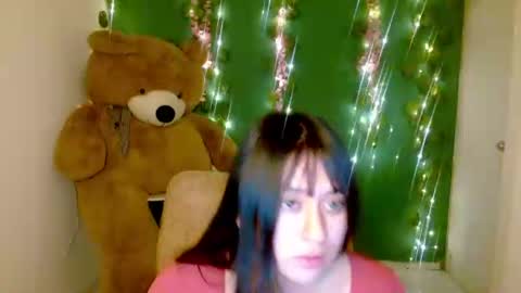 islarose338132 online show from June 17, 2026, 3:46 pm