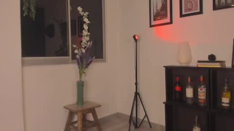 Julyane online show from February 16, 2025, 2:42 am