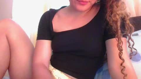 Snapshot of issa30213 chatting on April 15, 2026, 2:24 pm Issa online show from April 15, 2026, 2:24 pm