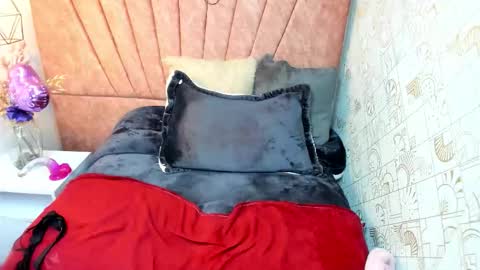 ISSA MILF online show from October 27, 2025, 2:10 pm