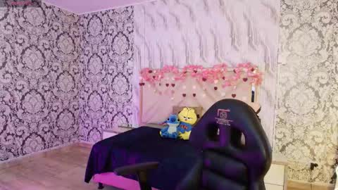 Snapshot of issa_tay1 chatting on March 14, 2026, 3:23 am Issa online show from March 14, 2026, 3:23 am