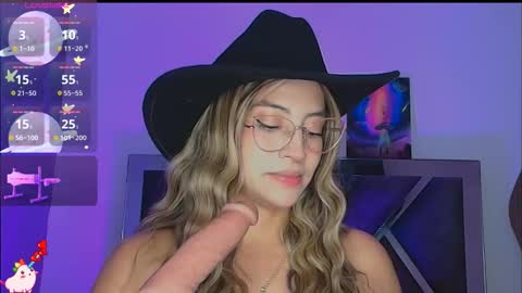 Snapshot of issabela_g1 chatting on December 17, 2025, 12:27 am issabela_g1 online show from December 17, 2025, 12:27 am