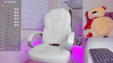 Isa  online show from March 12, 2025, 9:44 am