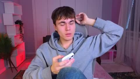 Maks online show from February 9, 2025, 9:37 am