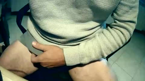 biondo italian online show from October 15, 2025, 7:41 am