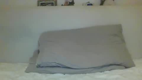 italian_boy_22 online show from April 10, 2026, 11:20 pm