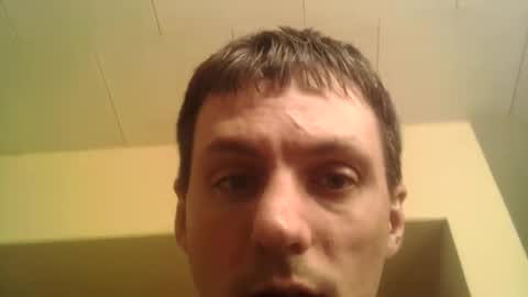 Snapshot of italian_stallion_22 chatting on October 15, 2025, 11:21 am Italian stallion online show from October 15, 2025, 11:21 am