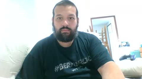 italianbigboy932 online show from June 27, 2026, 8:52 am
