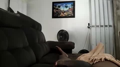 italomateus199847 online show from April 8, 2026, 11:10 am