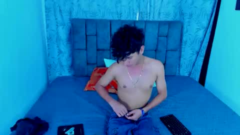 ithan_kingtwin online show from June 6, 2026, 7:51 pm