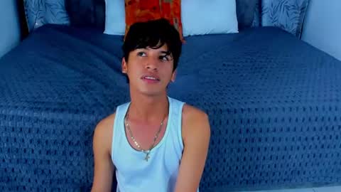 ithan_kingtwin online show from June 12, 2026, 8:30 pm