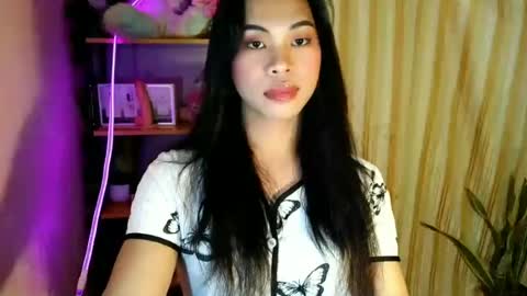 Snapshot of its_chloe20 chatting on June 16, 2026, 1:58 pm its_chloe20 online show from June 16, 2026, 1:58 pm