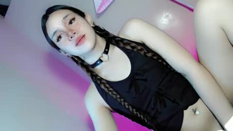 EZZIE online show from September 29, 2025, 1:44 am