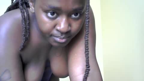 Snapshot of its_sweet chatting on January 30, 2025, 10:19 am BigAss horny online show from January 30, 2025, 10:19 am