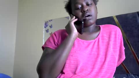 Snapshot of its_sweet chatting on March 2, 2025, 2:21 pm BigAss horny online show from March 2, 2025, 2:21 pm