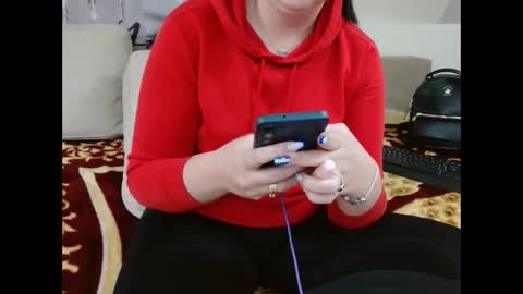 Busty mommy online show from January 10, 2026, 7:59 pm