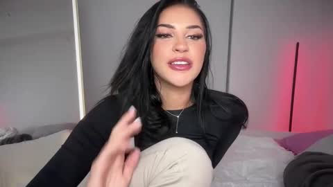 itskassielee online show from February 16, 2025, 3:47 am