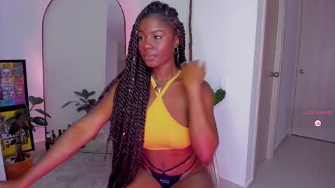 Snapshot of itslau_ chatting on February 18, 2025, 6:48 am lau online show from February 18, 2025, 6:48 am