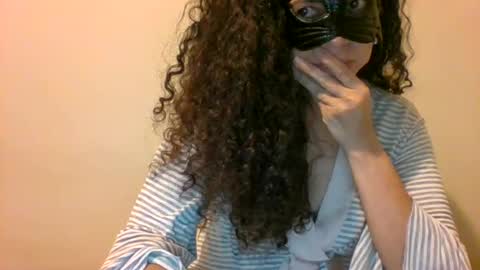 Snapshot of itslilithsmile chatting on July 19, 2026, 1:37 pm itslilithsmile online show from July 19, 2026, 1:37 pm