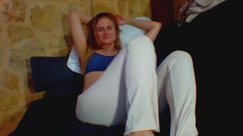 itsmekrissy online show from April 2, 2026, 2:53 am