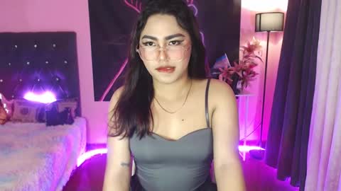 Siana online show from March 7, 2025, 7:52 am