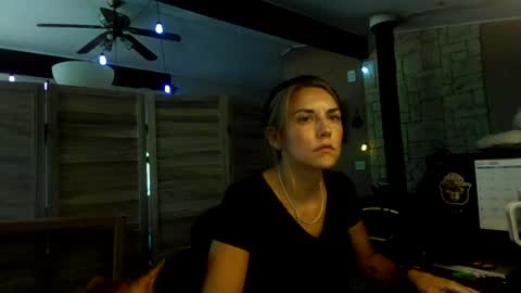 ItsMeSophie X online show from July 8, 2026, 4:44 pm