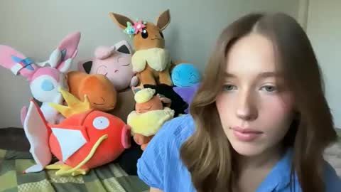 Shea  online show from April 19, 2026, 2:05 pm