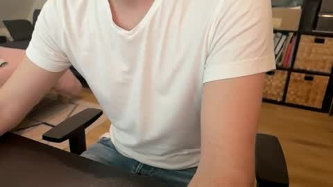 itsthat online show from April 26, 2026, 3:21 pm