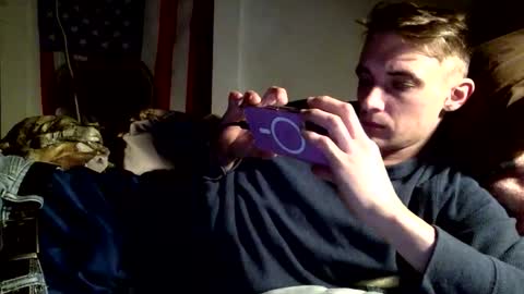 Snapshot of itzd123 chatting on February 23, 2026, 6:11 am itzd123 online show from February 23, 2026, 6:11 am