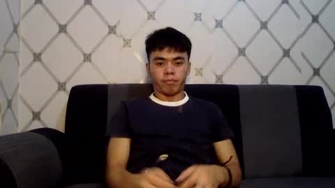 itzme_kint online show from April 28, 2026, 2:38 am