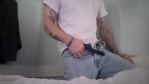 Itzmeebabyy online show from February 25, 2025, 2:54 pm