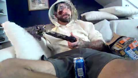 Itzmeebabyy online show from October 23, 2025, 5:44 pm