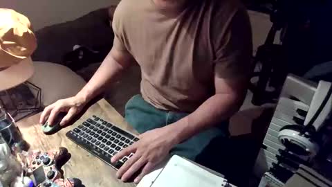 ivanharos1 online show from May 30, 2026, 12:46 pm