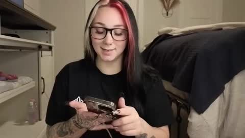 ivey jade online show from October 28, 2025, 4:05 am