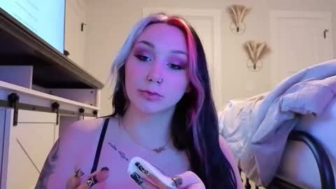 ivey jade online show from November 1, 2025, 3:41 am