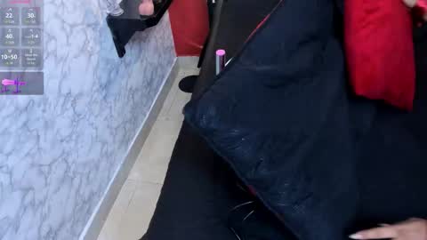 Ivis  online show from February 8, 2026, 1:03 pm