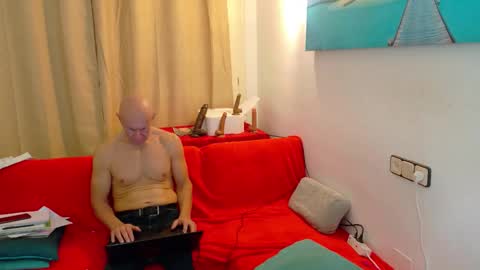 Ivonne online show from February 25, 2026, 11:20 am