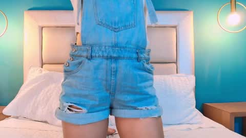 Ivon  online show from May 17, 2026, 6:33 am