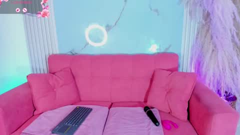 ivonymiller online show from September 13, 2025, 9:14 pm