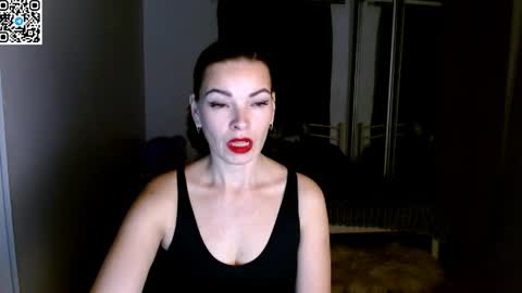 Lana online show from April 3, 2026, 8:51 pm