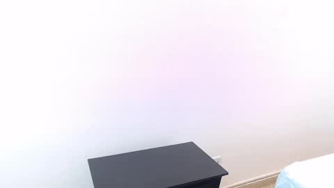 ivorynoir online show from May 23, 2026, 1:26 pm