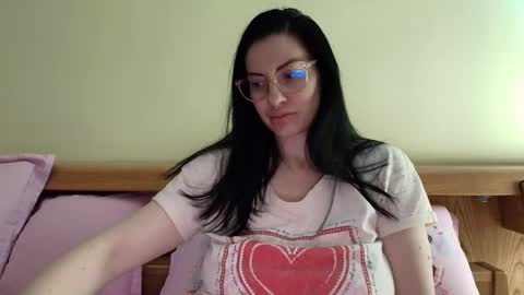Snapshot of ivoryorchid chatting on December 12, 2024, 5:48 pm Ivory online show from December 12, 2024, 5:48 pm