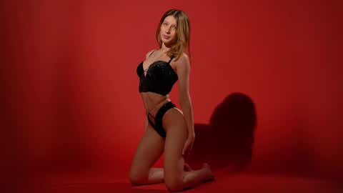 Snapshot of ivy_whyte chatting on February 28, 2025, 2:53 am Ivy online show from February 28, 2025, 2:53 am