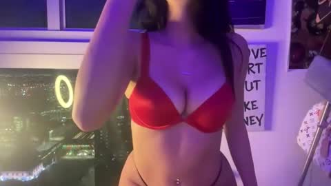 ivy and winter online show from February 16, 2026, 7:48 am